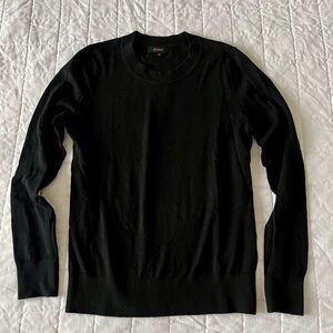 Quince crew neck lightweight cotton blend sweater. Size xs.